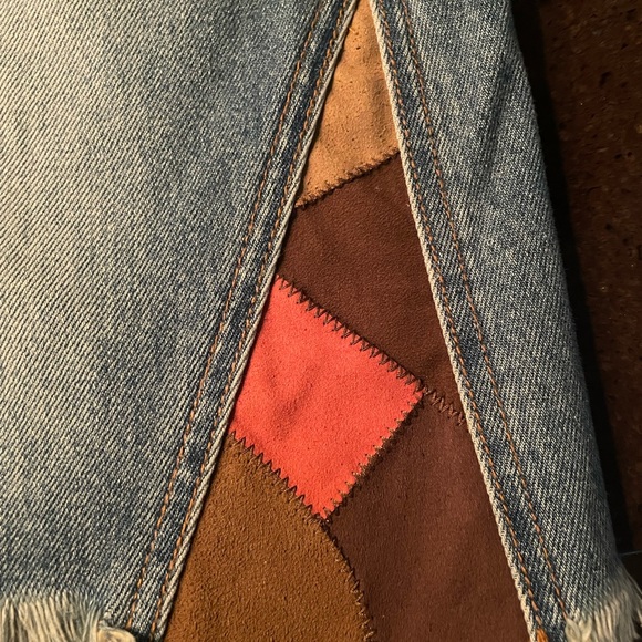Driftwood denim mini skirt. Suede patch details. Medium wash. 16 1/2” length. - Picture 3 of 5